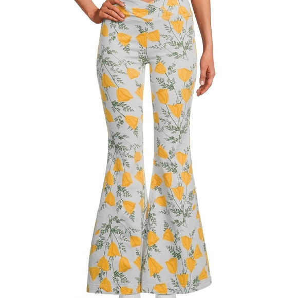 NWT We The Free Venice Beach High Rise Flare Jeans Pants Poppies Stretch Bells - Picture 1 of 14